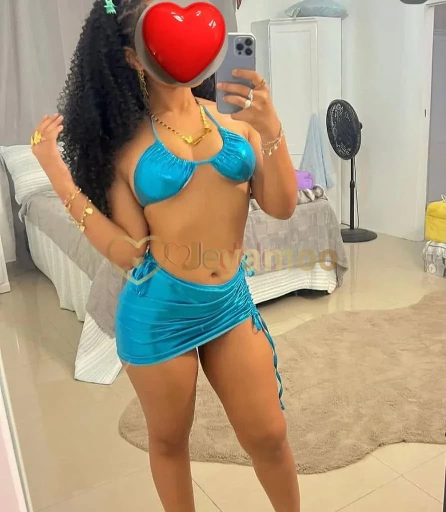 Jeune fille skinny dispo pour rencontre discrète